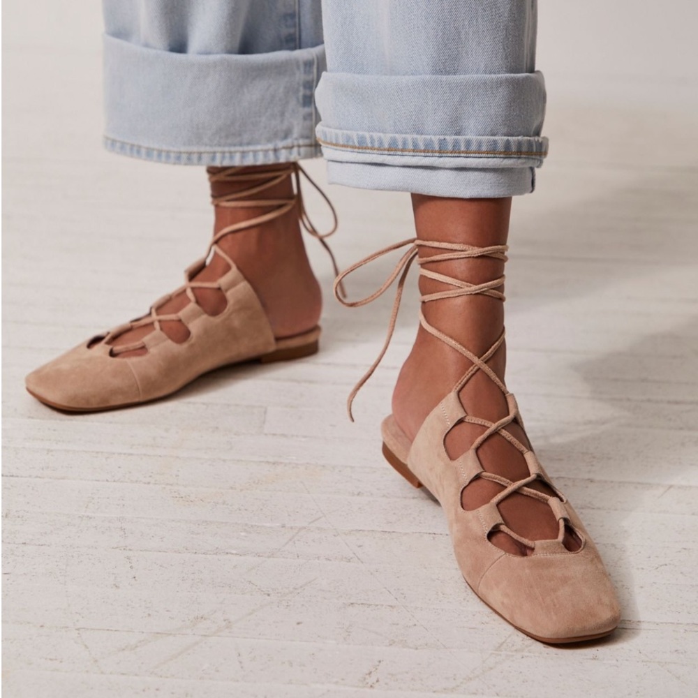 Serenity Wrap Flats